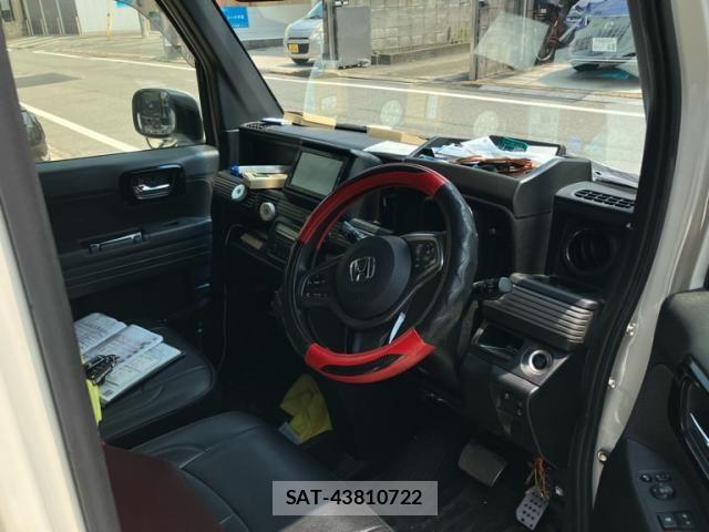 Honda N-VAN 2019-02 8871775-10