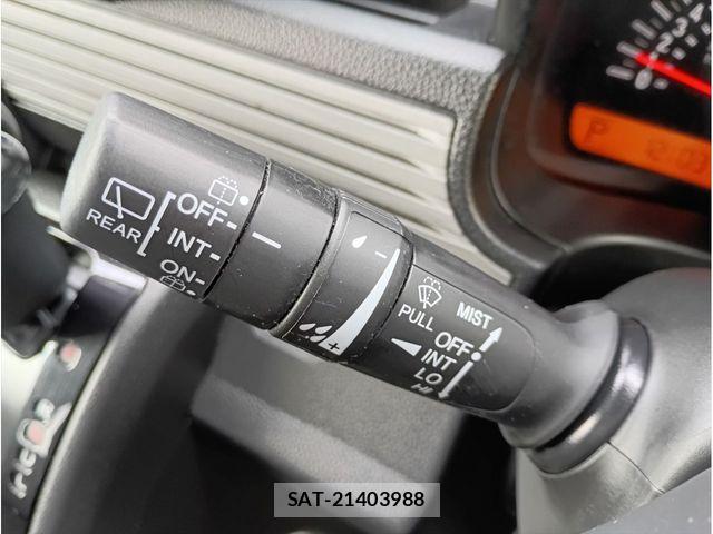 Honda N-VAN 2023-09 8881405-24