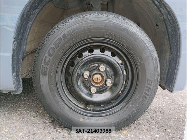 Honda N-VAN 2023-09 8881405-5