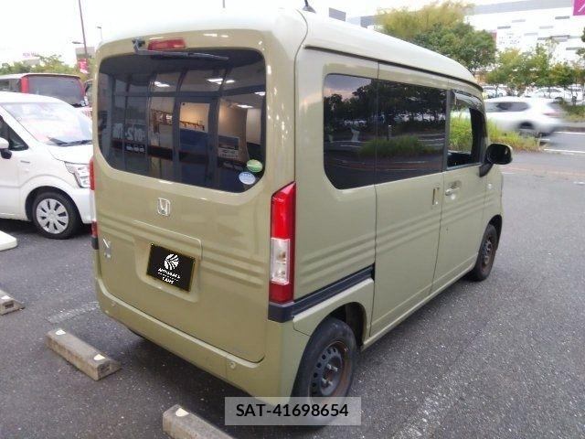 Honda N-VAN 2019-06 8881403-2