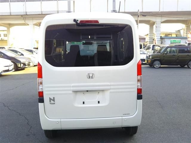 Honda N-VAN 2022-01 3833962-4