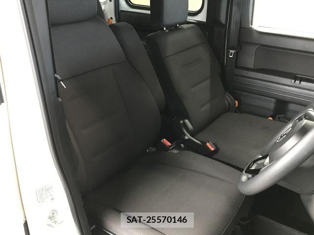 Honda N-VAN 2019-05 5874836-10
