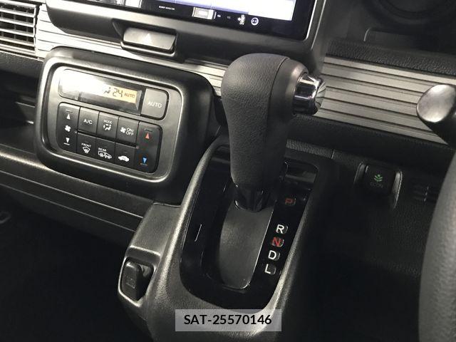 Honda N-VAN 2019-05 5874836-17