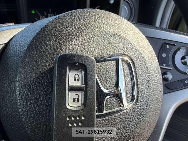 Honda N-VAN 2019-08 6015454-9