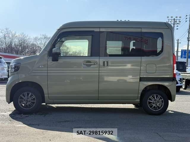 Honda N-VAN 2019-08 6015454-23
