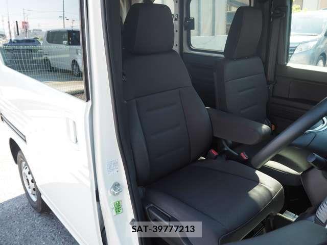 Honda N-VAN 2020-02 6996769-7
