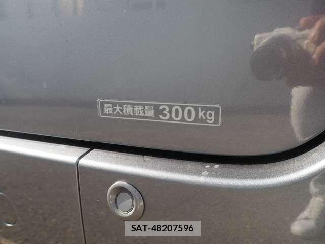 Honda N-VAN 2020-03 6996771-15