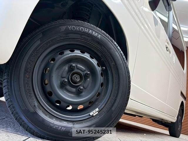 Honda N-VAN 2019-06 7218168-10