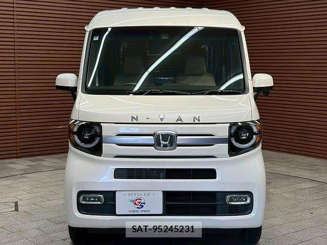 Honda N-VAN 2019-06 7218168-16