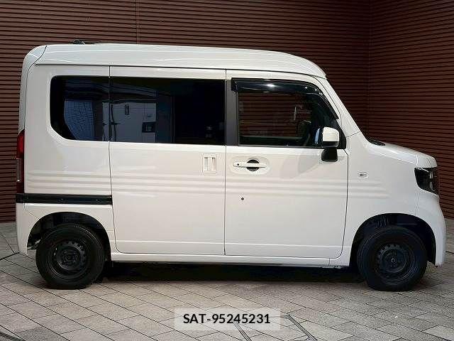 Honda N-VAN 2019-06 7218168-17