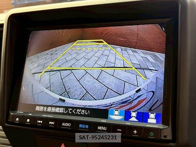 Honda N-VAN 2019-06 7218168-3