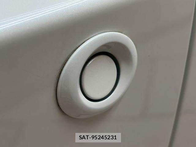 Honda N-VAN 2019-06 7218168-6