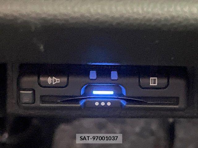 Honda N-VAN 2022-08 7223219-6