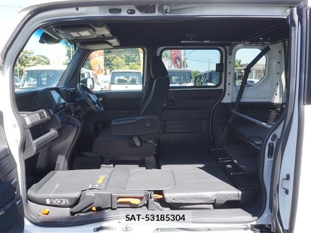 Honda N-VAN 2018-11 7251825-16