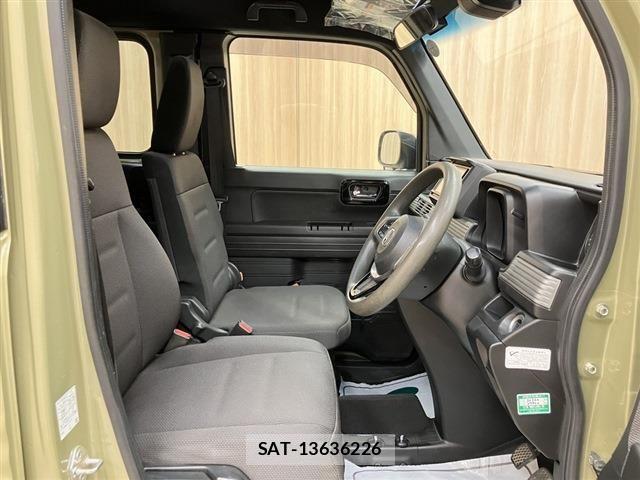 Honda N-VAN 2018-11 7329136-13