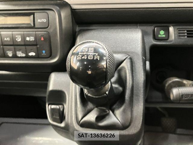 Honda N-VAN 2018-11 7329136-27