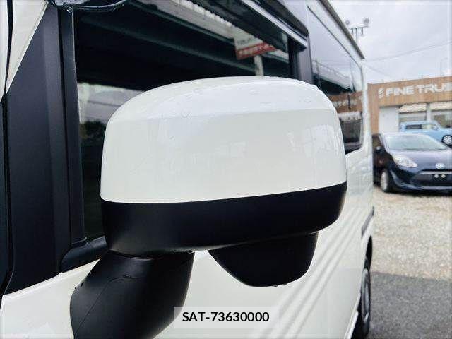 Honda N-VAN 2019-04 7878589-25
