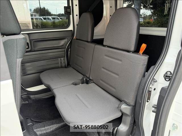 Honda N-VAN 2022-08 7980454-9