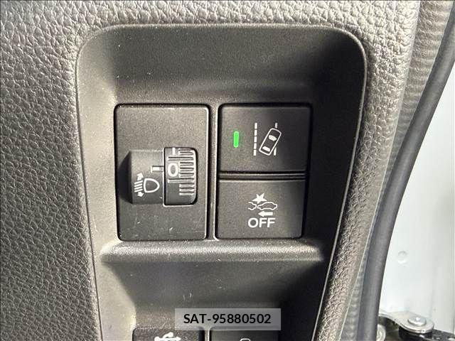 Honda N-VAN 2022-08 7980454-13