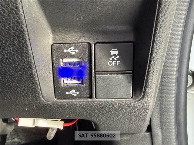 Honda N-VAN 2022-08 7980454-14