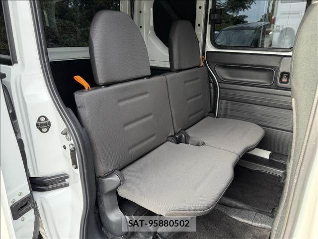 Honda N-VAN 2022-08 7980454-25