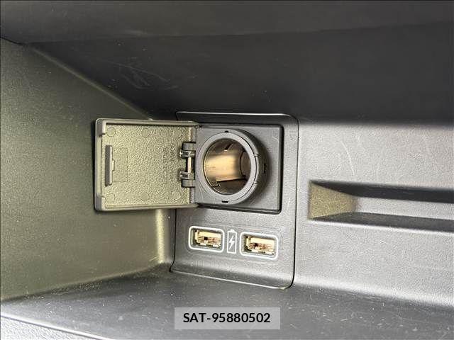 Honda N-VAN 2022-08 7980454-29