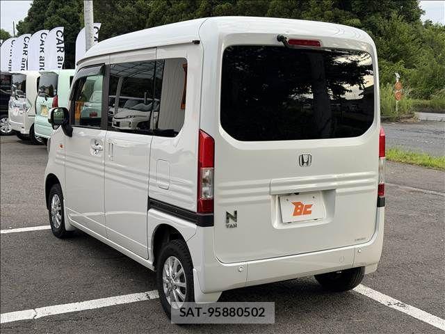 Honda N-VAN 2022-08 7980454-7