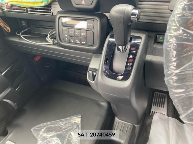Honda N-VAN 2022-09 8037434-9