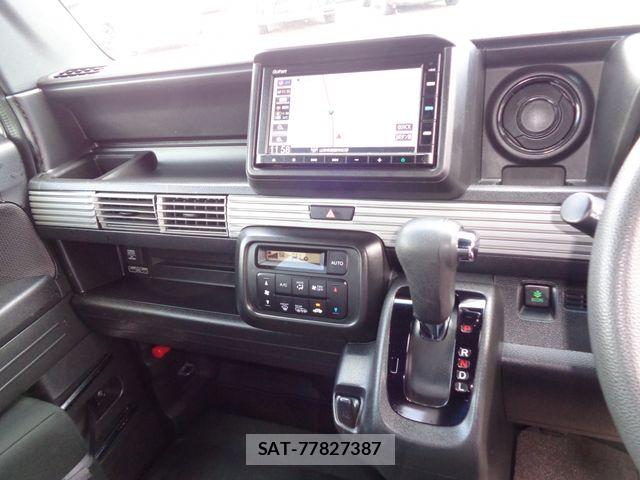 Honda N-VAN 2019-10 8075025-21
