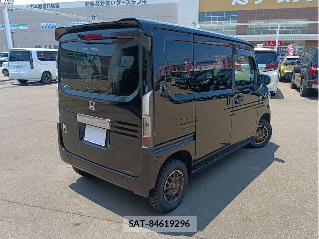Honda N-VAN 2020-08 8101038-1