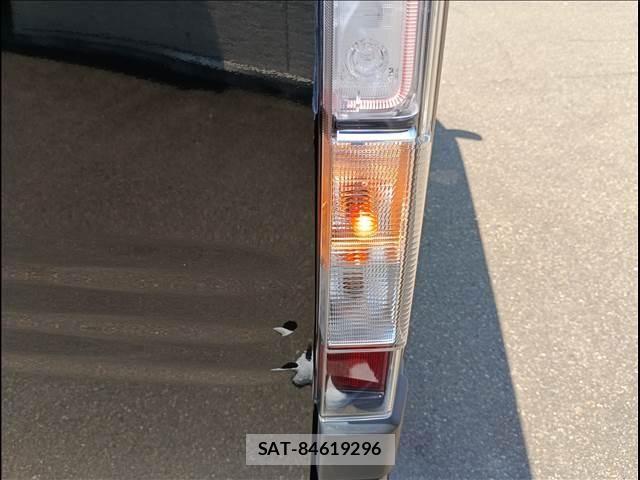 Honda N-VAN 2020-08 8101038-7