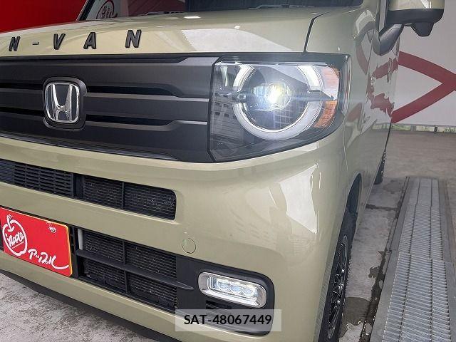 Honda N-VAN 2018-11 8355286-11