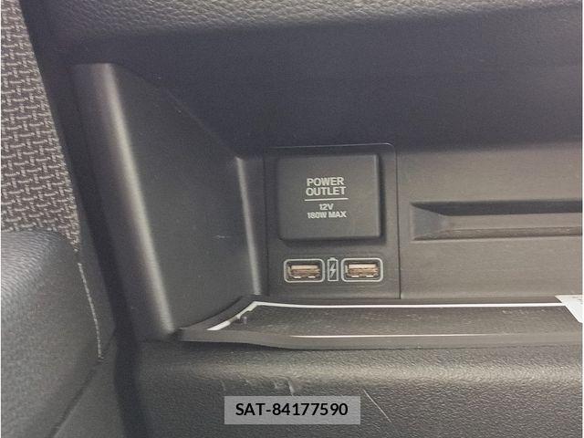 Honda N-VAN 2018-07 8367949-13