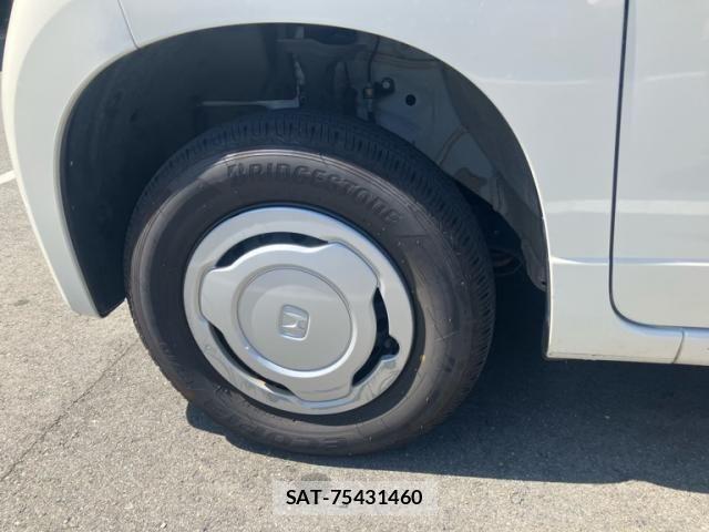 Honda N-VAN 2018-10 8414179-6