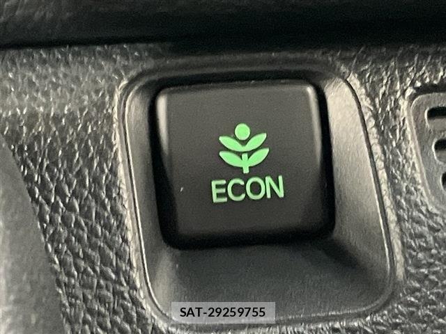 Honda N-VAN 2019-12 8526435-10