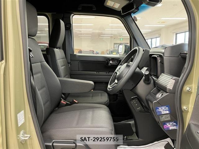 Honda N-VAN 2019-12 8526435-14