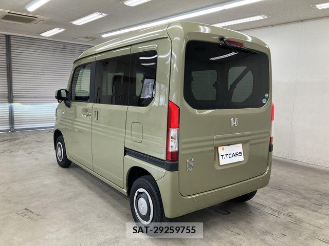 Honda N-VAN 2019-12 8526435-22