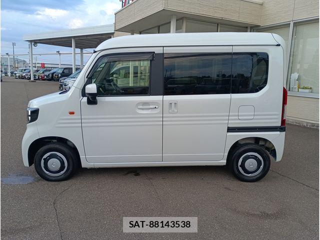 Honda N-VAN 2022-05 8830941-4