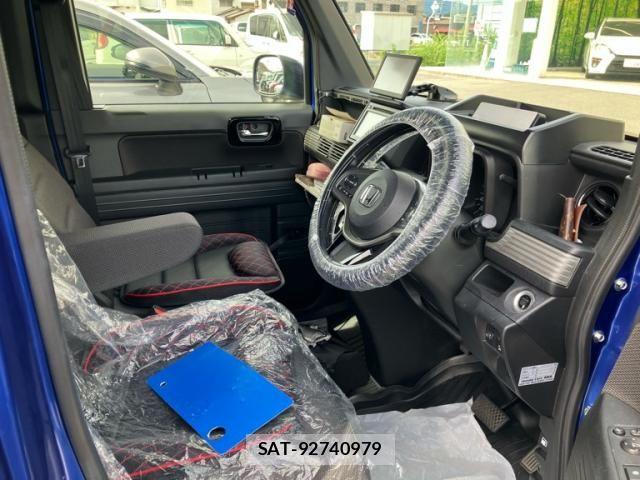 Honda N-VAN 2021-09 8881404-10