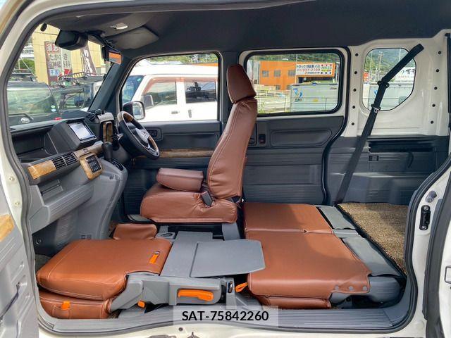 Honda N-VAN 2019-07 1355271-17