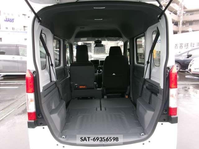 Honda N-VAN 2024-09 1414067-6