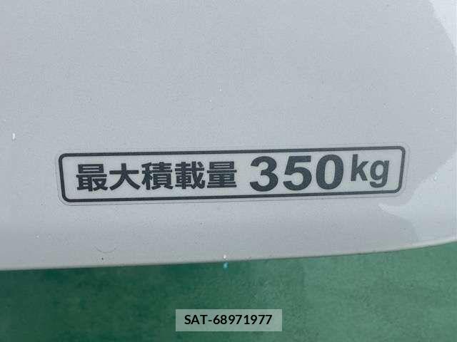 Honda N-VAN 2024-10 1429750-8