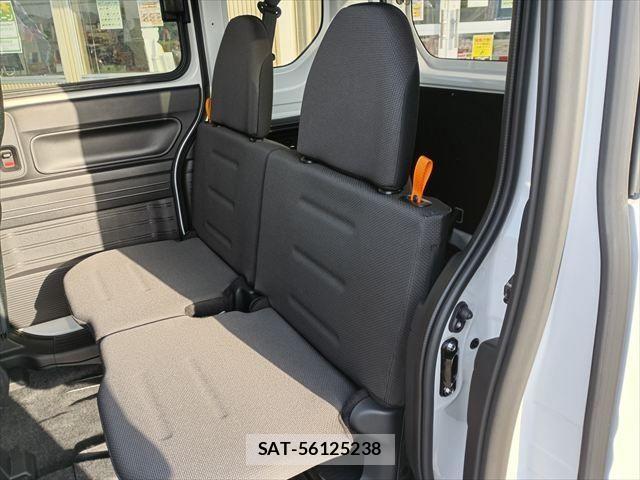 Honda N-VAN 2025-10 4140304-11