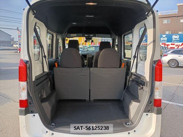 Honda N-VAN 2025-10 4140304-12