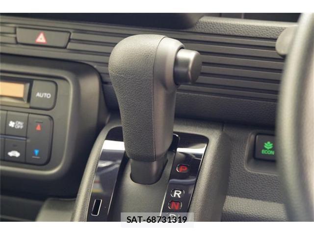 Honda N-VAN 2025-11 4598610-9