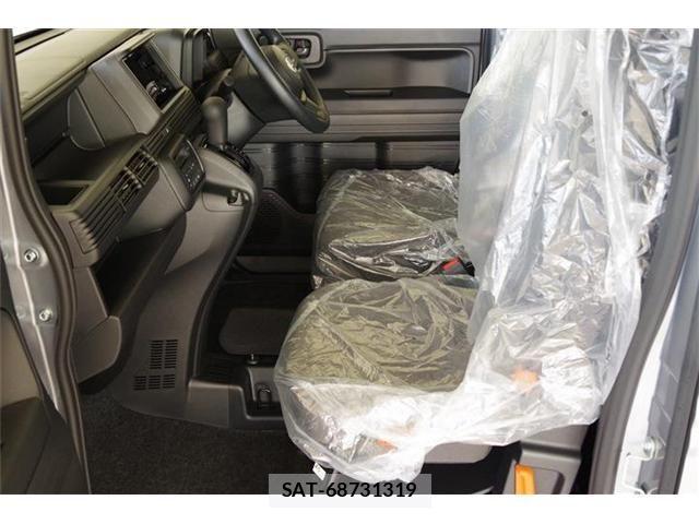 Honda N-VAN 2025-11 4598610-19
