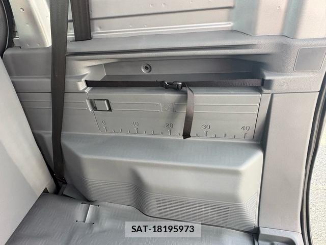 Honda N-VAN 2025-03 5874787-9