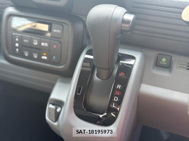 Honda N-VAN 2025-03 5874787-24