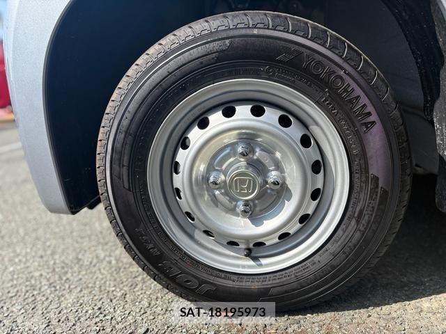 Honda N-VAN 2025-03 5874787-4