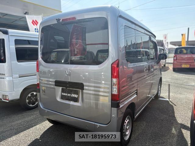 Honda N-VAN 2025-03 5874787-6